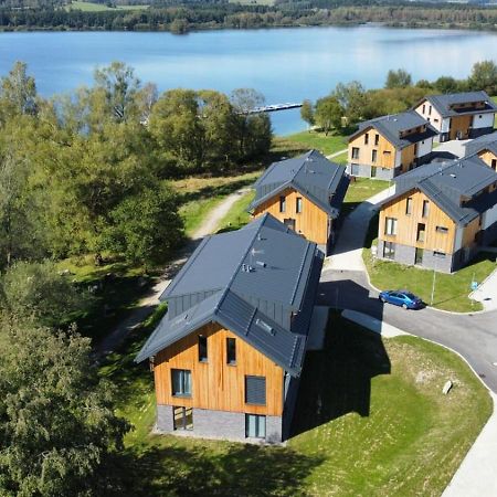Apartman Na Brehu Lipna Черна-в-Пошумаві Екстер'єр фото