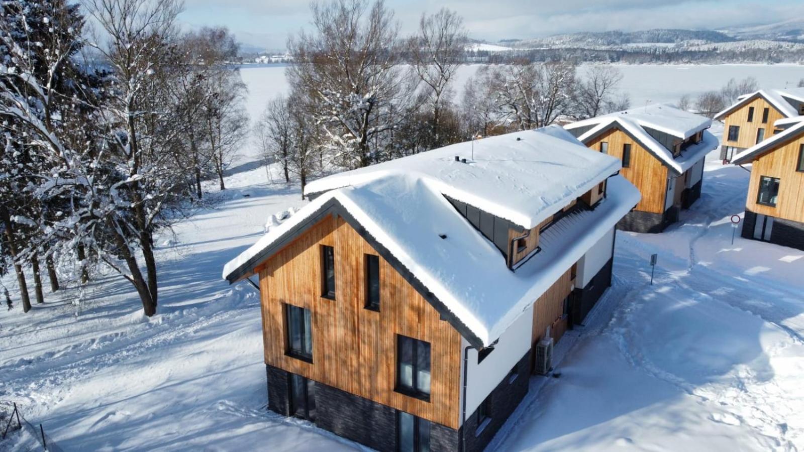 Apartman Na Brehu Lipna Черна-в-Пошумаві Екстер'єр фото