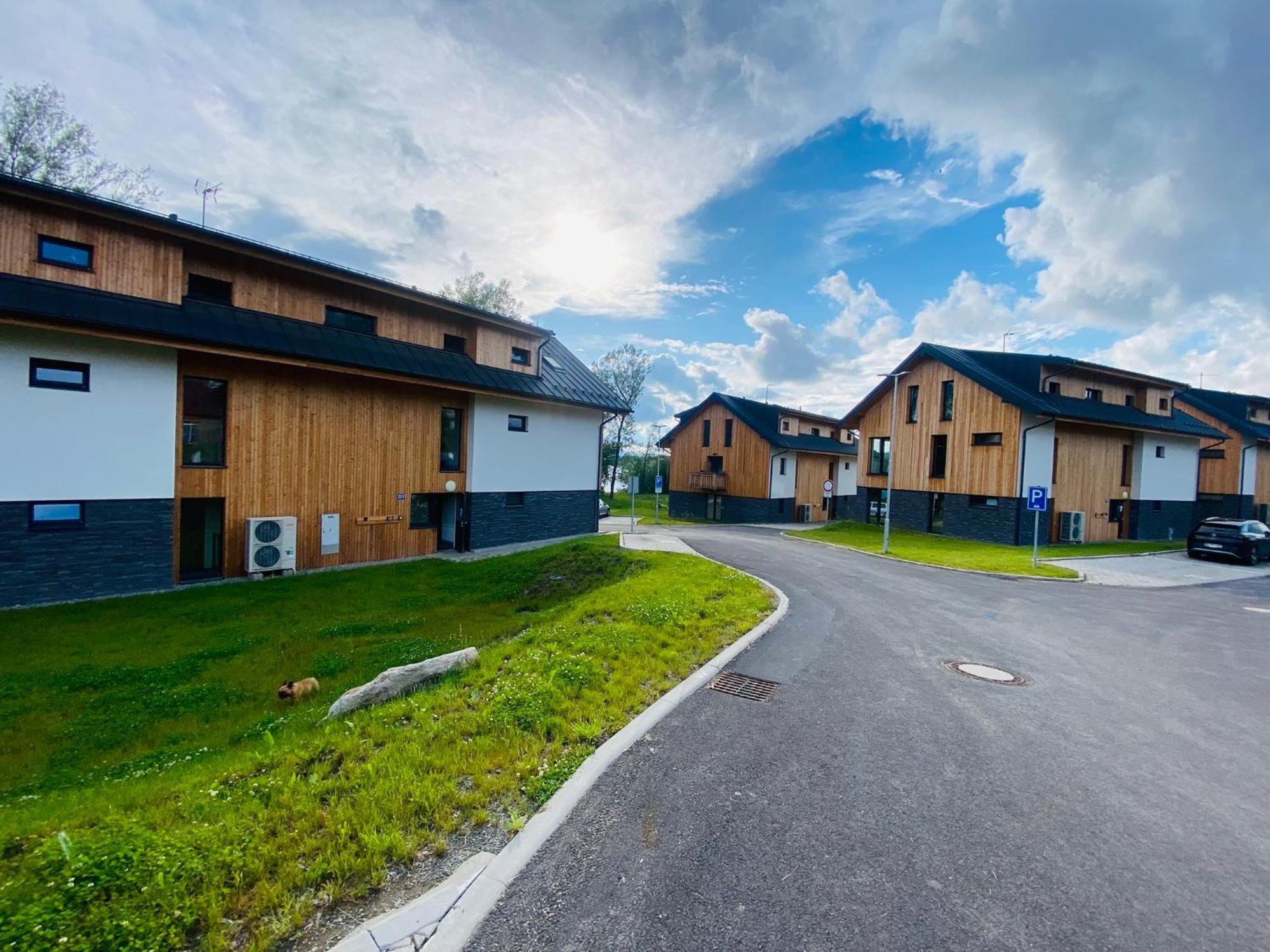 Apartman Na Brehu Lipna Черна-в-Пошумаві Екстер'єр фото