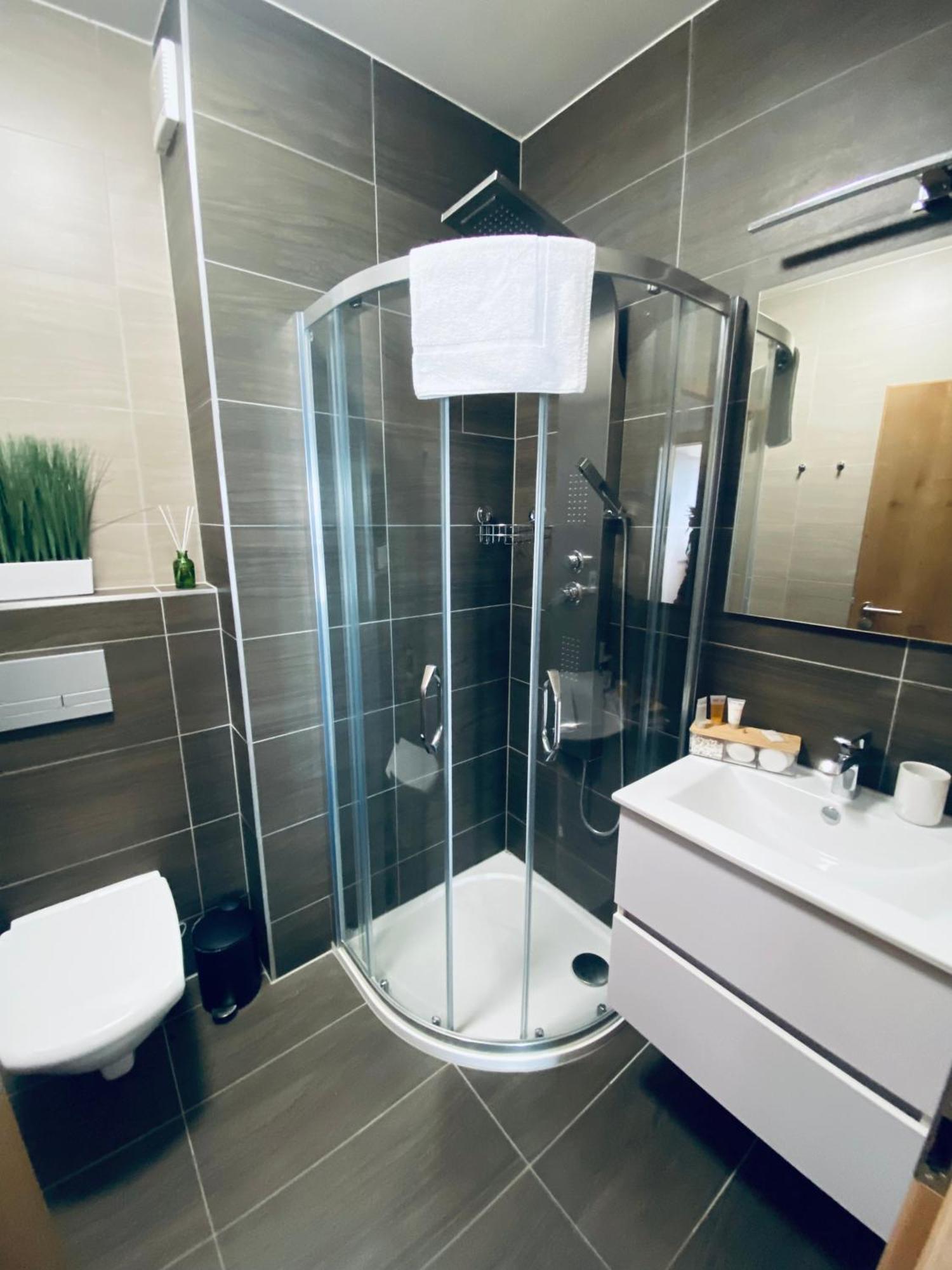 Apartman Na Brehu Lipna Черна-в-Пошумаві Екстер'єр фото
