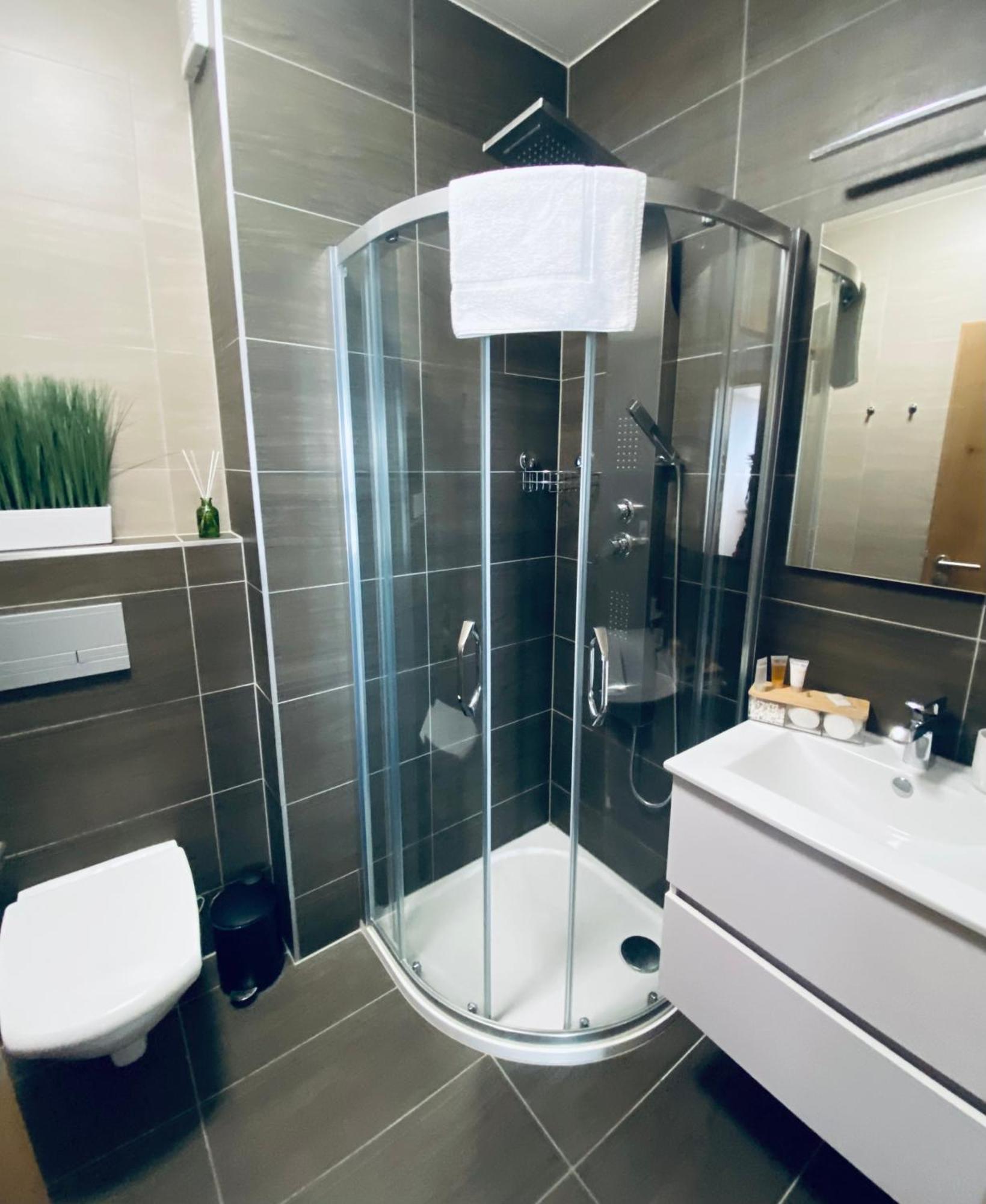 Apartman Na Brehu Lipna Черна-в-Пошумаві Екстер'єр фото